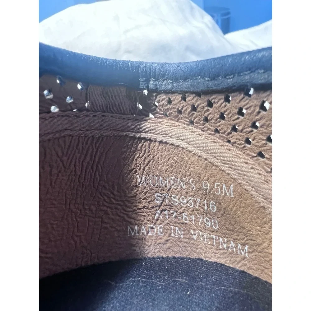Sperry Top-Sider Crest Vibe Navy Perforated Leather Slip On Sneakers Womens 9.5M